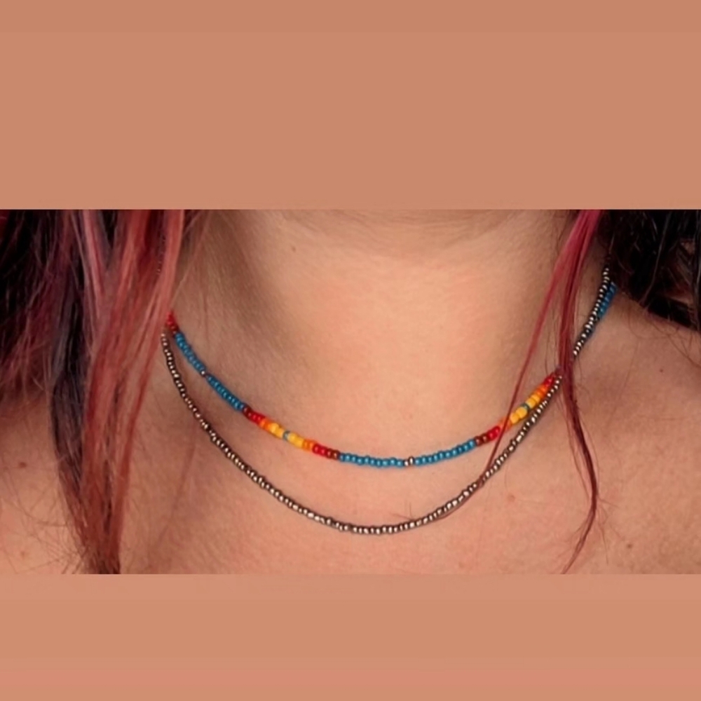 Western beaded necklace - Picture 2 of 3